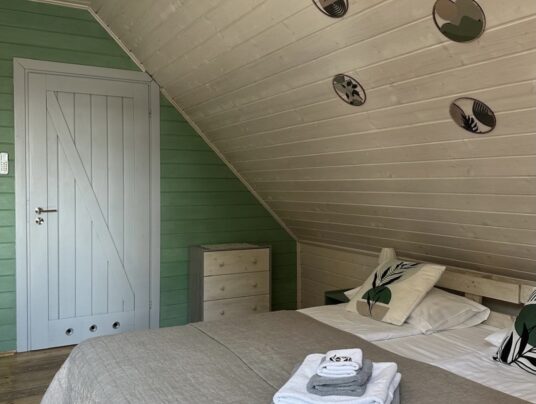 ŻABKI - Galeria, zdjęcie: pokoje nad jeziorem Serwy - SIRVIS - Suwalszczyzna