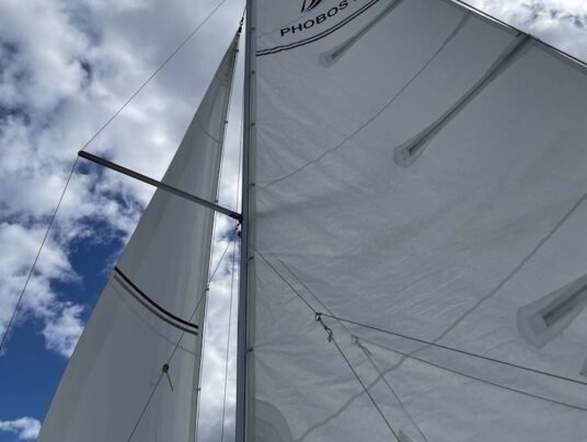 SIRVIS na wodzie, zdjęcie: pod żaglami - SIRVIS - jezioro Serwy - Suwalszczyzna