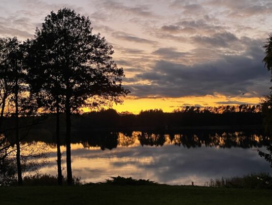 SIRVIS teren, zdjęcie: zachód słońca - SIRVIS - jezioro Serwy - Suwalszczyzna